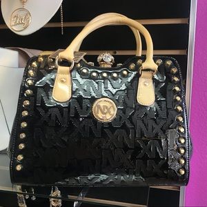 Black lux purse